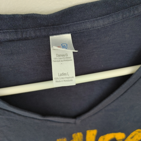 University of Michigan V Neck - Picture 2 of 4